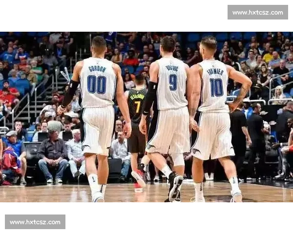 攻防转换火花四溅 决胜时刻连环反转引爆全场激情巅峰对决夜震撼 - 副本 (2)